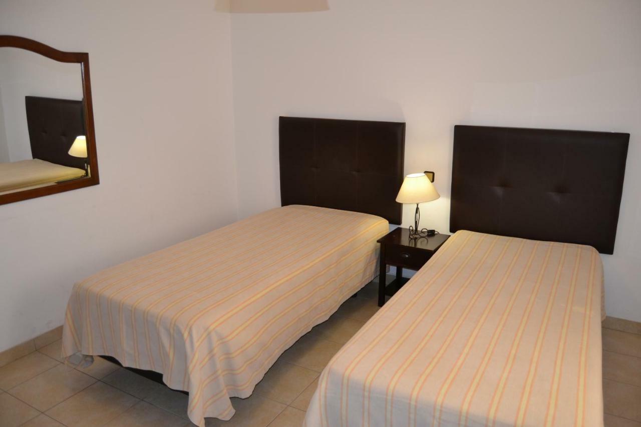 Apartamentos Cabrita Olhos de Agua  Eksteriør billede