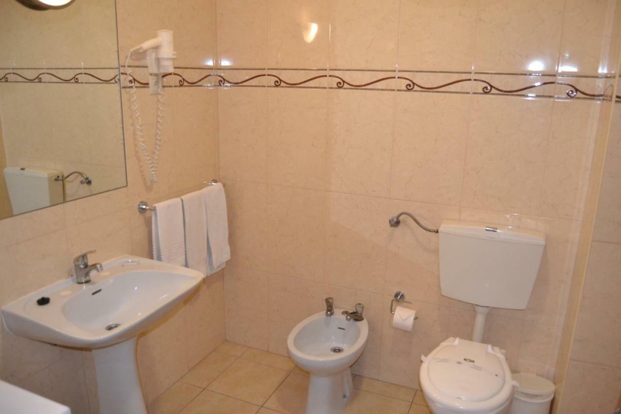 Apartamentos Cabrita Olhos de Agua  Eksteriør billede